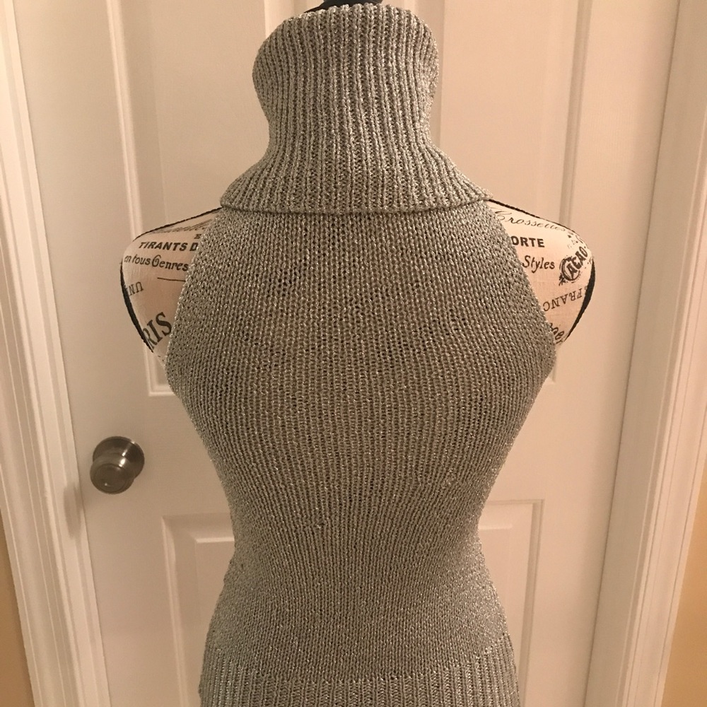 Bebe✨Vintage Sleeveless Silver Oversized Neck Top - Picture 3 of 8